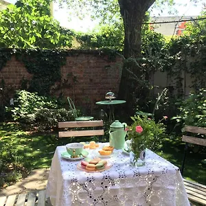 Bed & Breakfast Petit Prince,, Gand